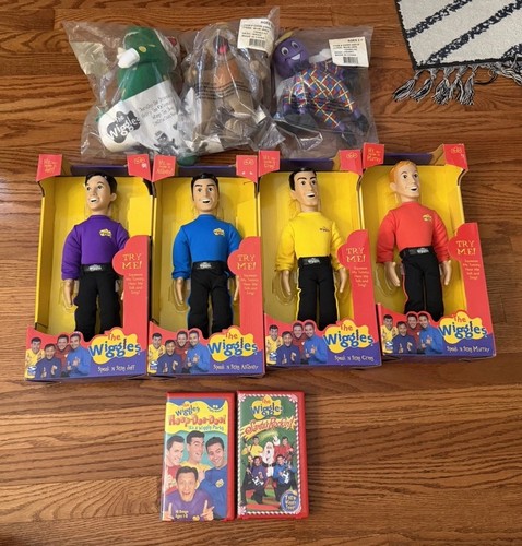 Huge lot wiggles dolls spin - of,